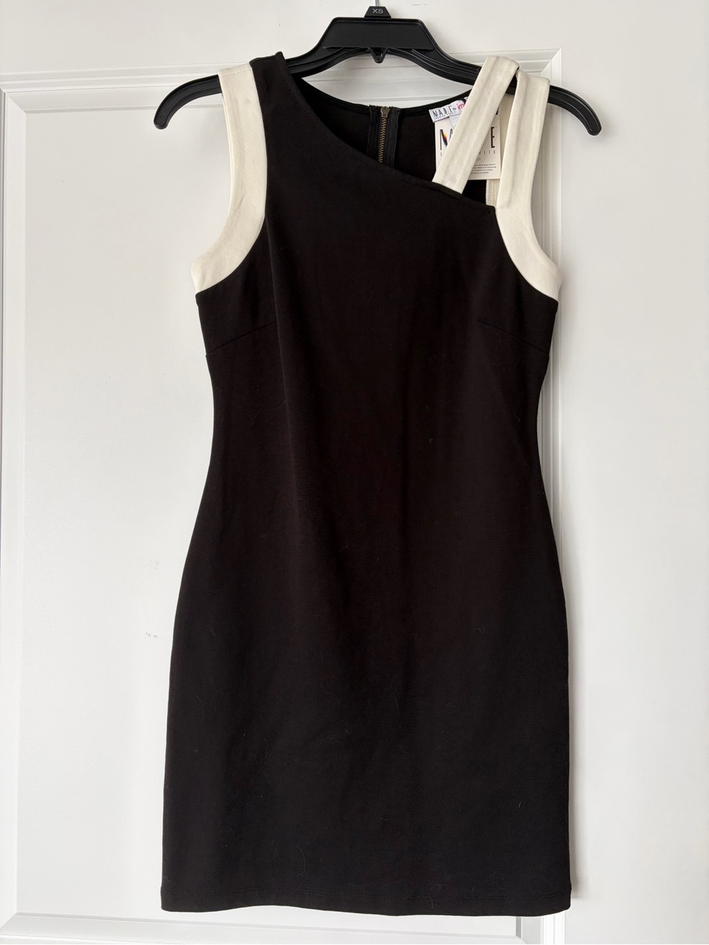 NWT XS Sleeveless Black and White Asymmetric Sheath Dress